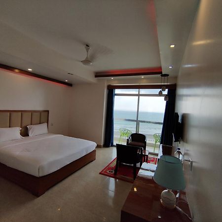 Hotel Sea Moon Cox's Bazar Esterno foto