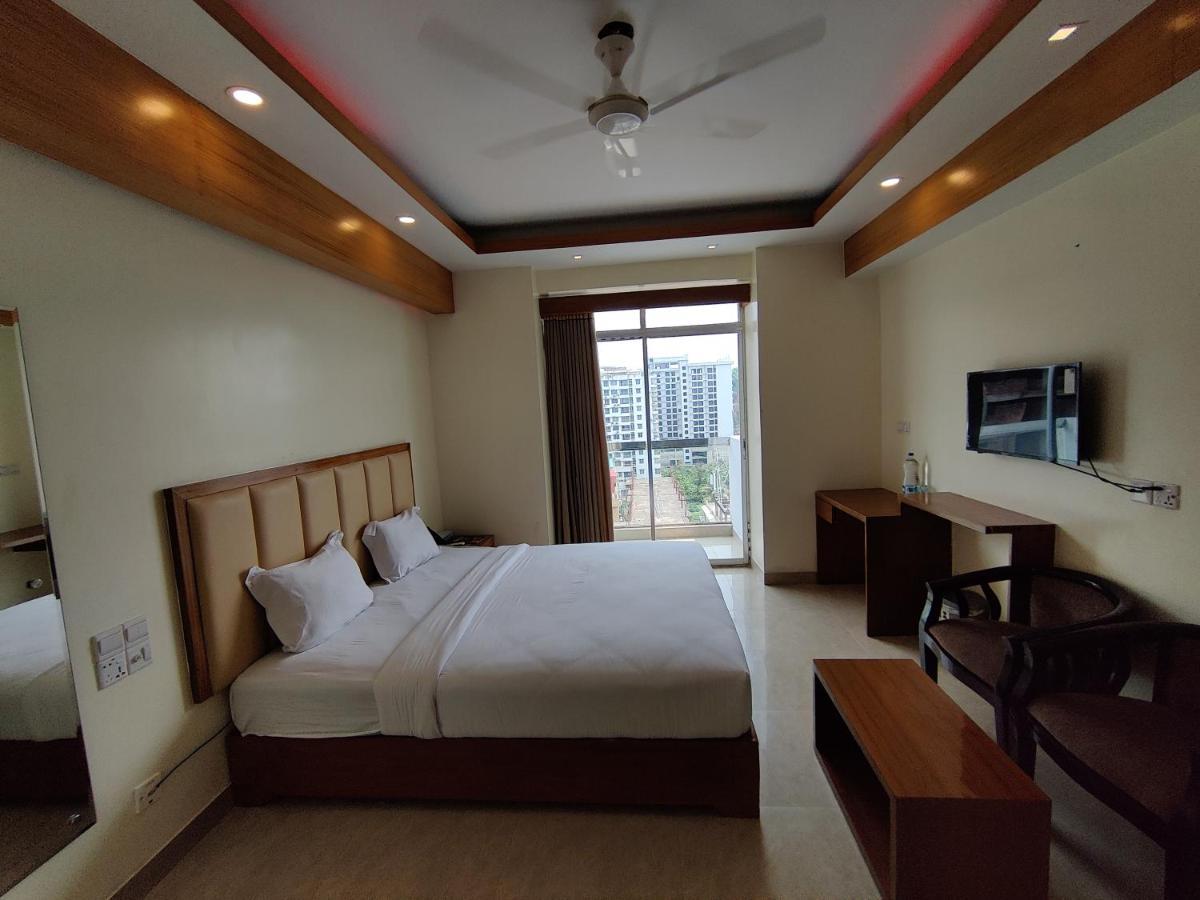 Hotel Sea Moon Cox's Bazar Esterno foto