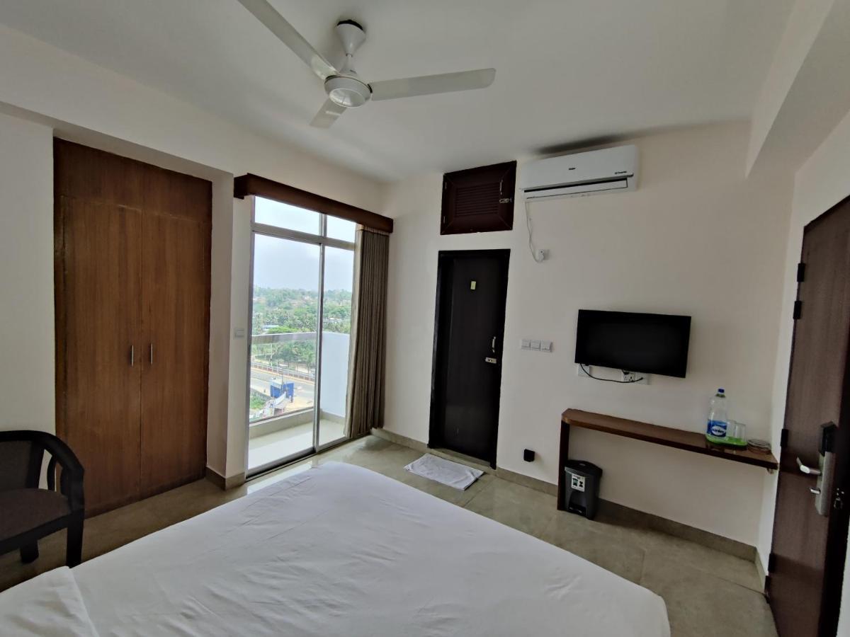 Hotel Sea Moon Cox's Bazar Esterno foto